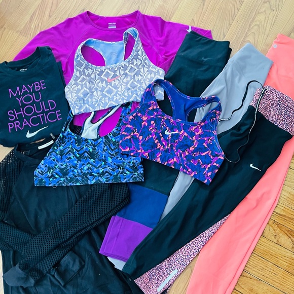 Nike athletic running bundle SMALL 10 piece - Picture 1 of 13